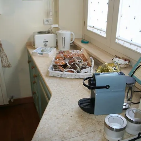 לינה וארוחת בוקר Antica Maison 4*